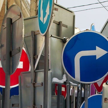 Установка дорожных знаков в Новосибирске и Новосибирской области